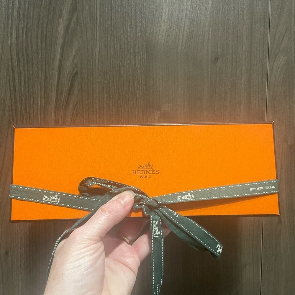 Hermes Orange Bath Accessory Box with Green Ribbon